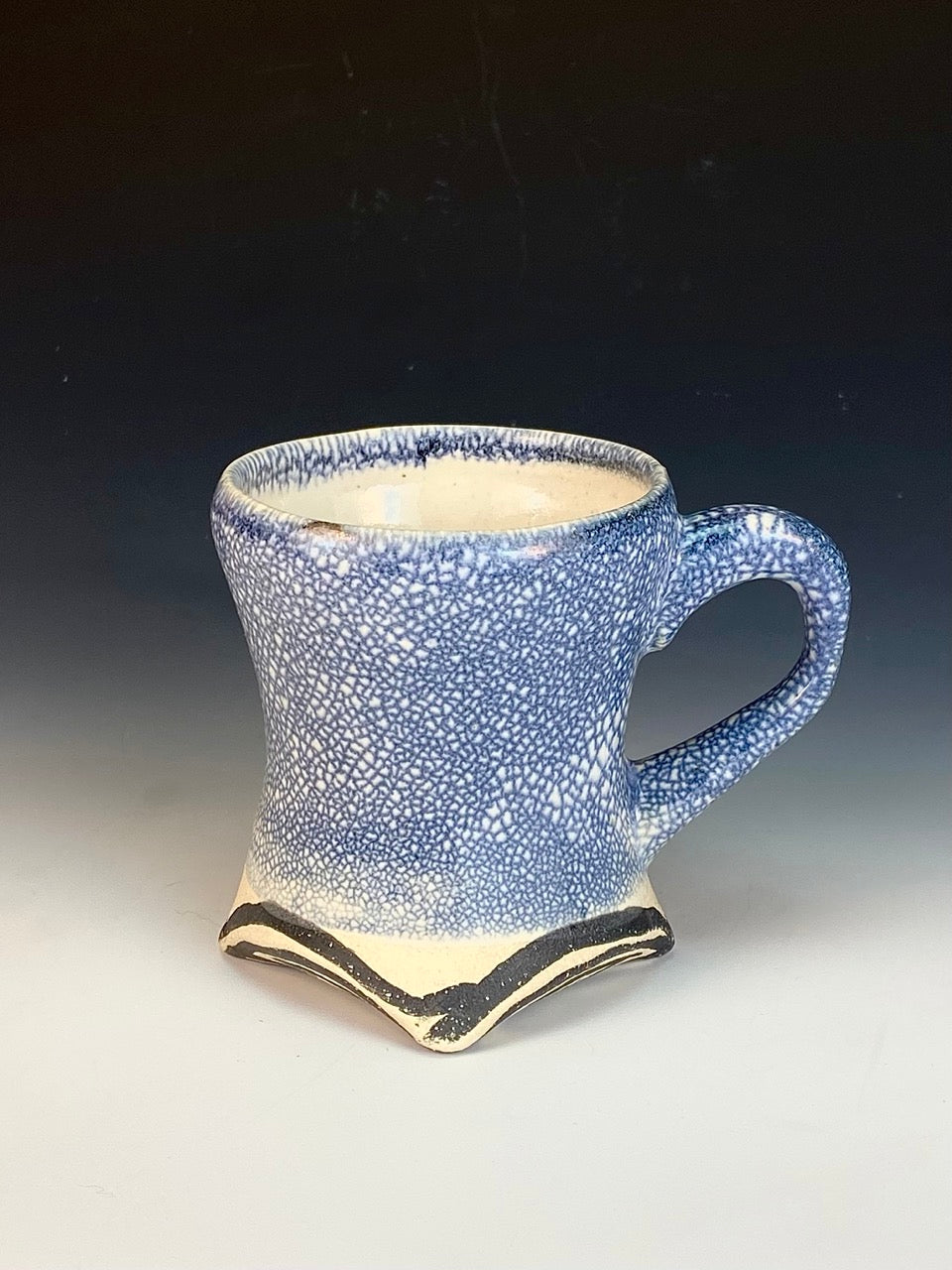 crackle mug 01