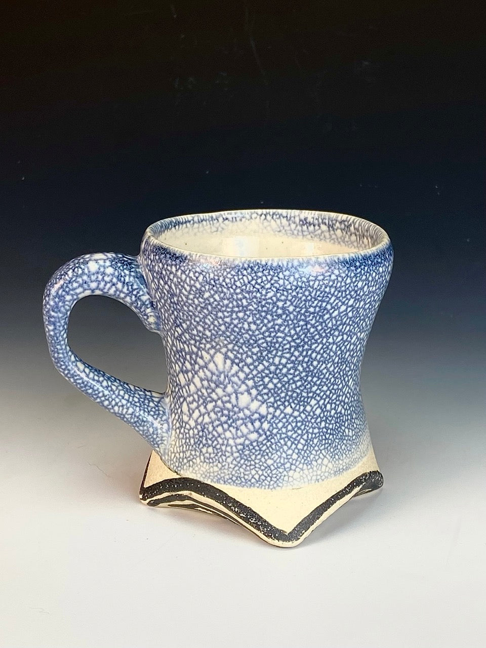 crackle mug 01